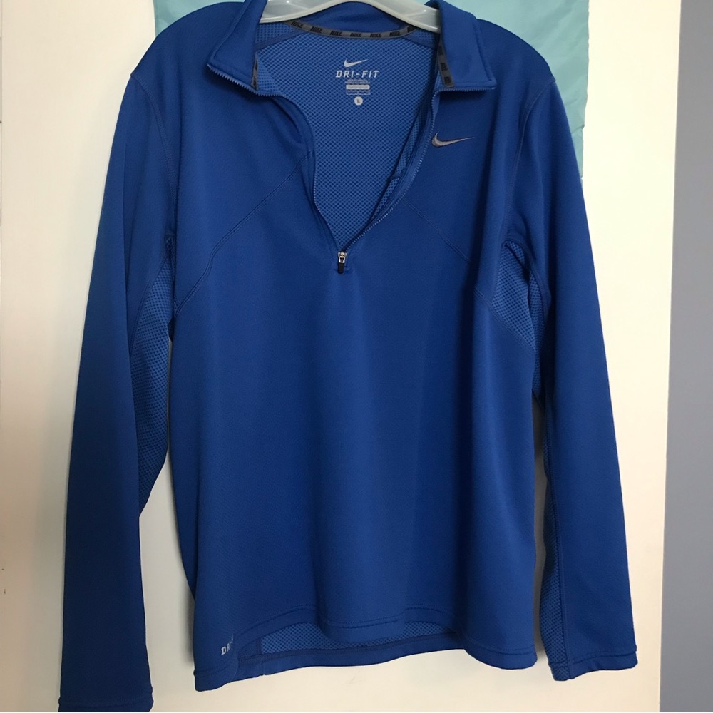 Womans Nike dry fit jacket